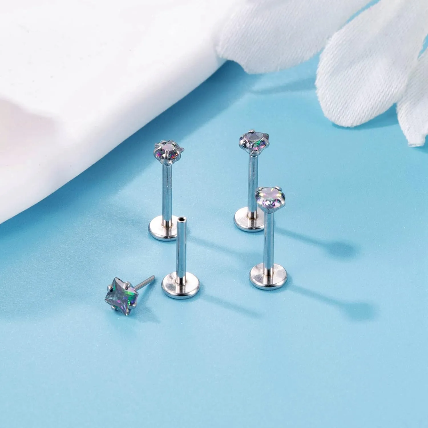 8Pcs 16-20G Stainless Steel Threadless Push in Nose Rings Studs for Women CZ Tragus Earring Set Labret Monroe Medusa Piercing Lip Ring Cartilage Tragus Helix Studs