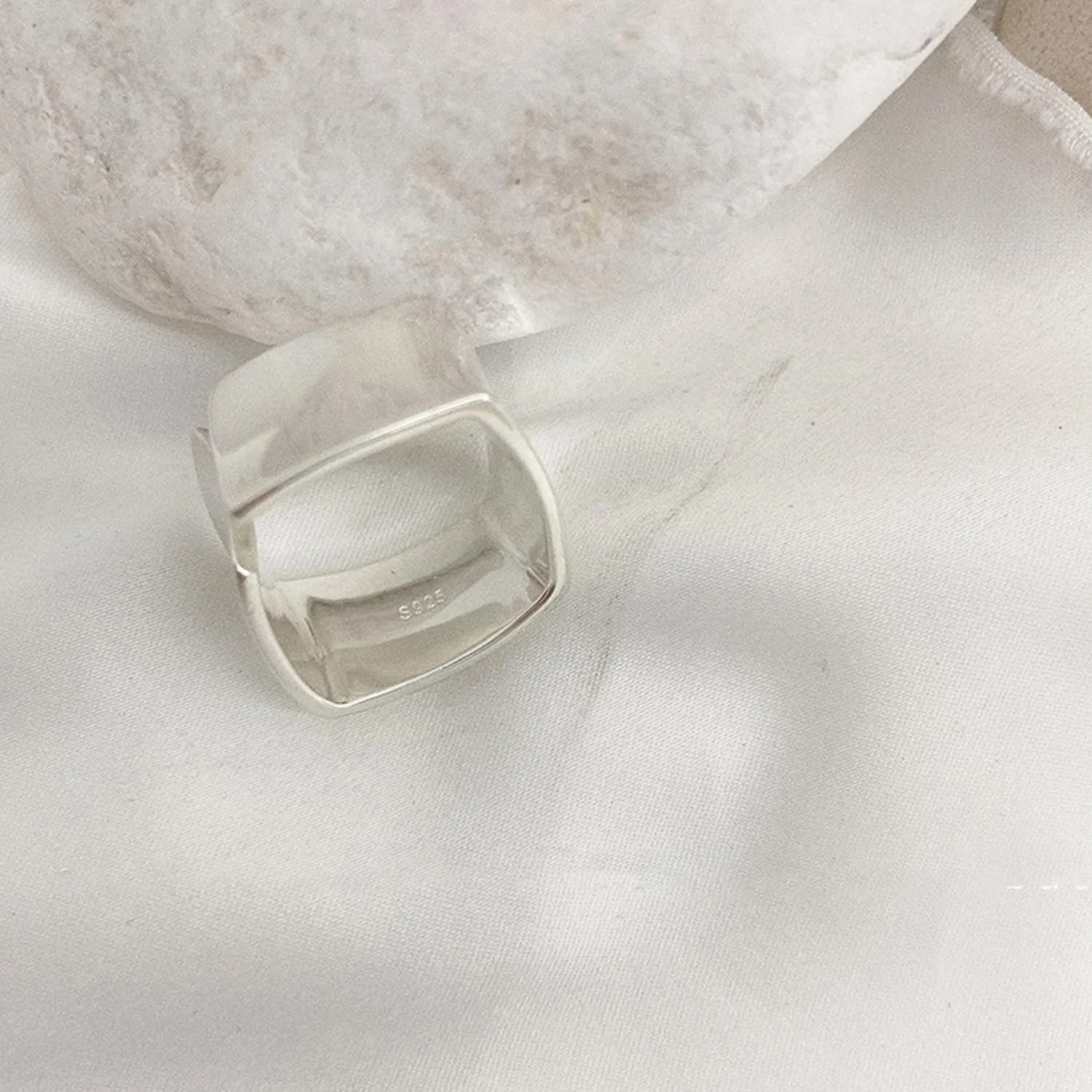 925 Sterling Silver Wide Band Ring Simple Handmade Hammered Chunky Statement Rings Adjustable Boho Thumb Ring for Women Men