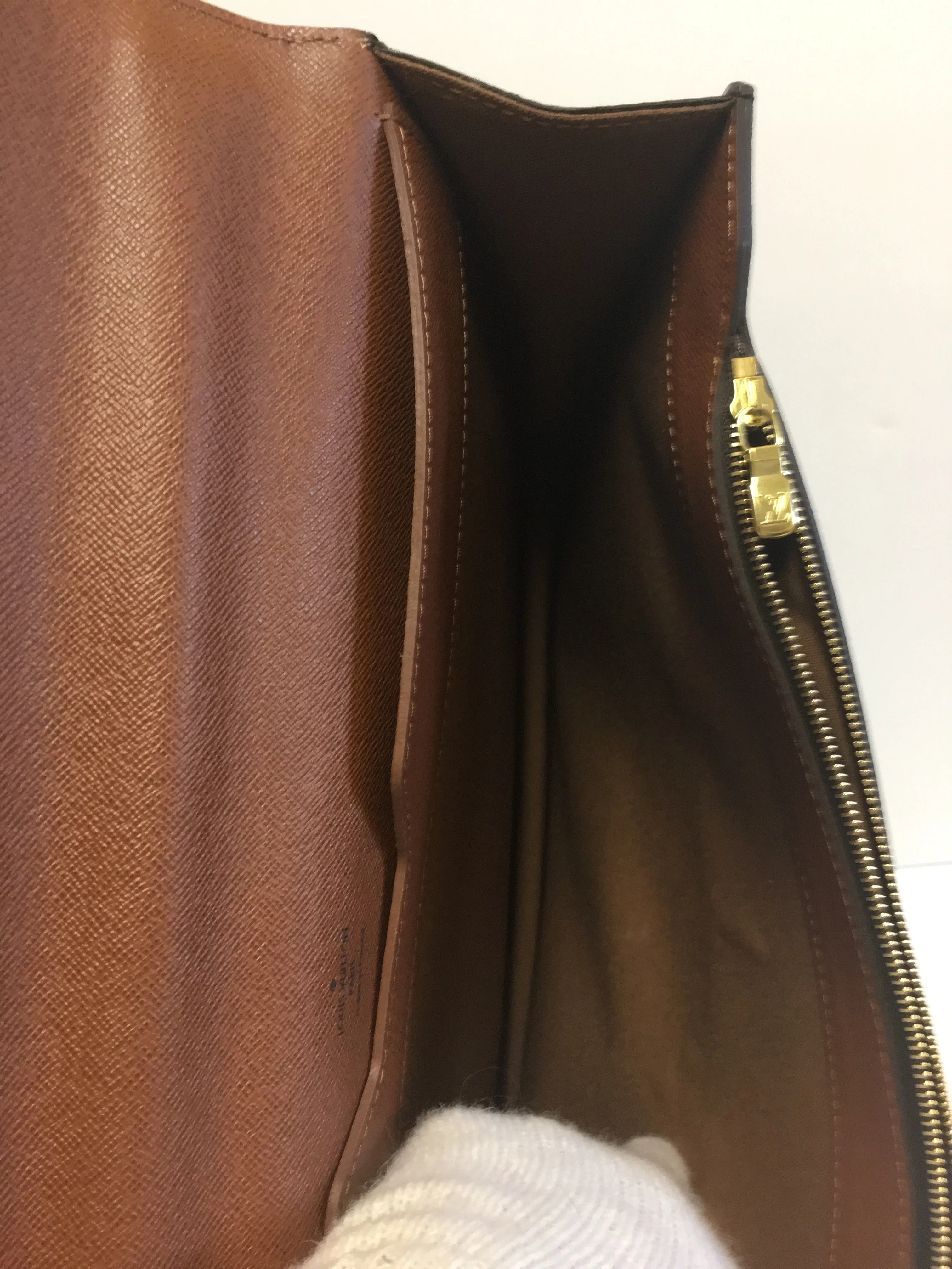 AUTHENTIC LOUIS VUITTON LAGUITO MONOGRAM BRIEFCASE PORTE DOCUMENTS M53026