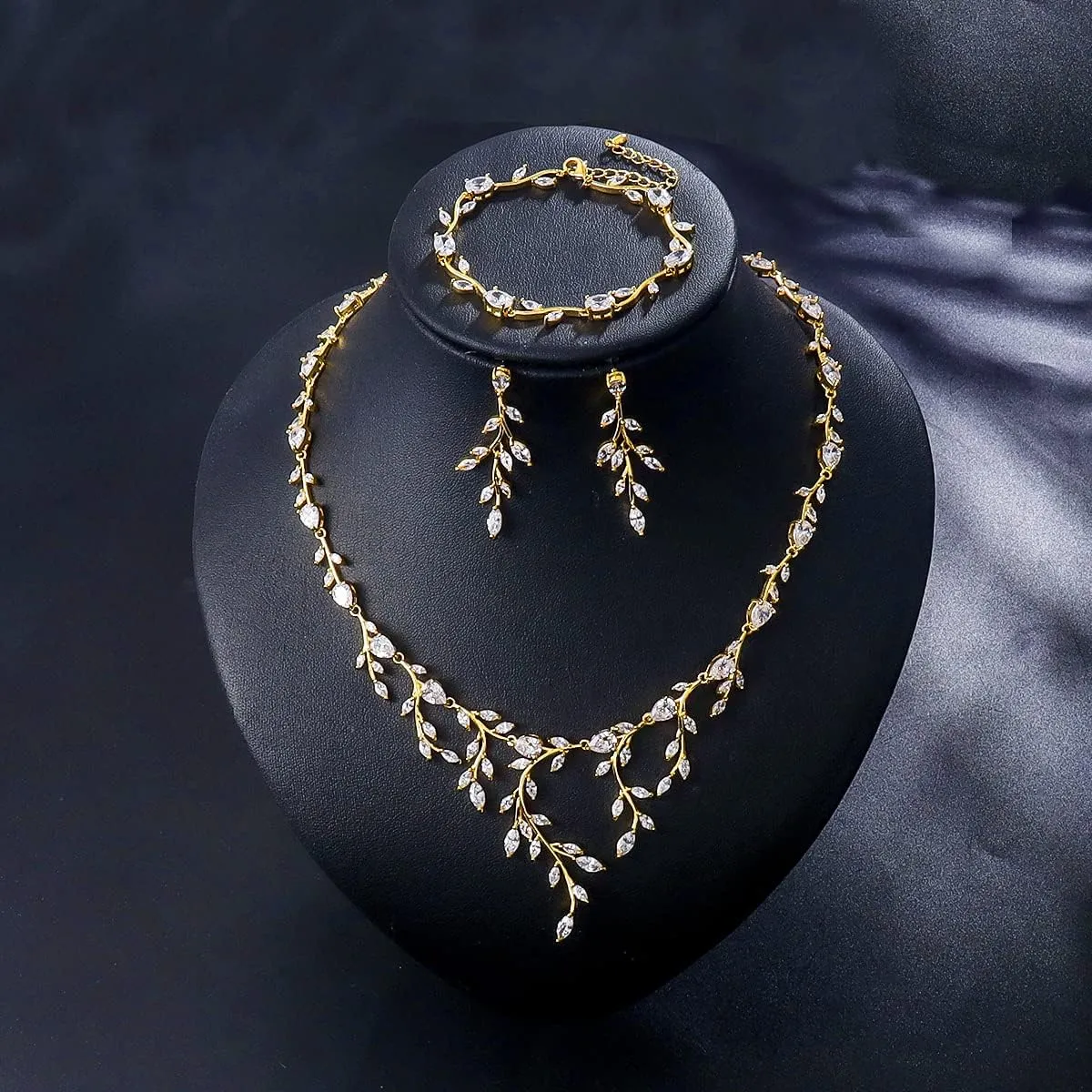 Bridal Wedding Jewelry CZ Set Marquise Teardrop Cubic Zirconia Pendant Necklace and Dangle Earring Bracelet Sets for Women