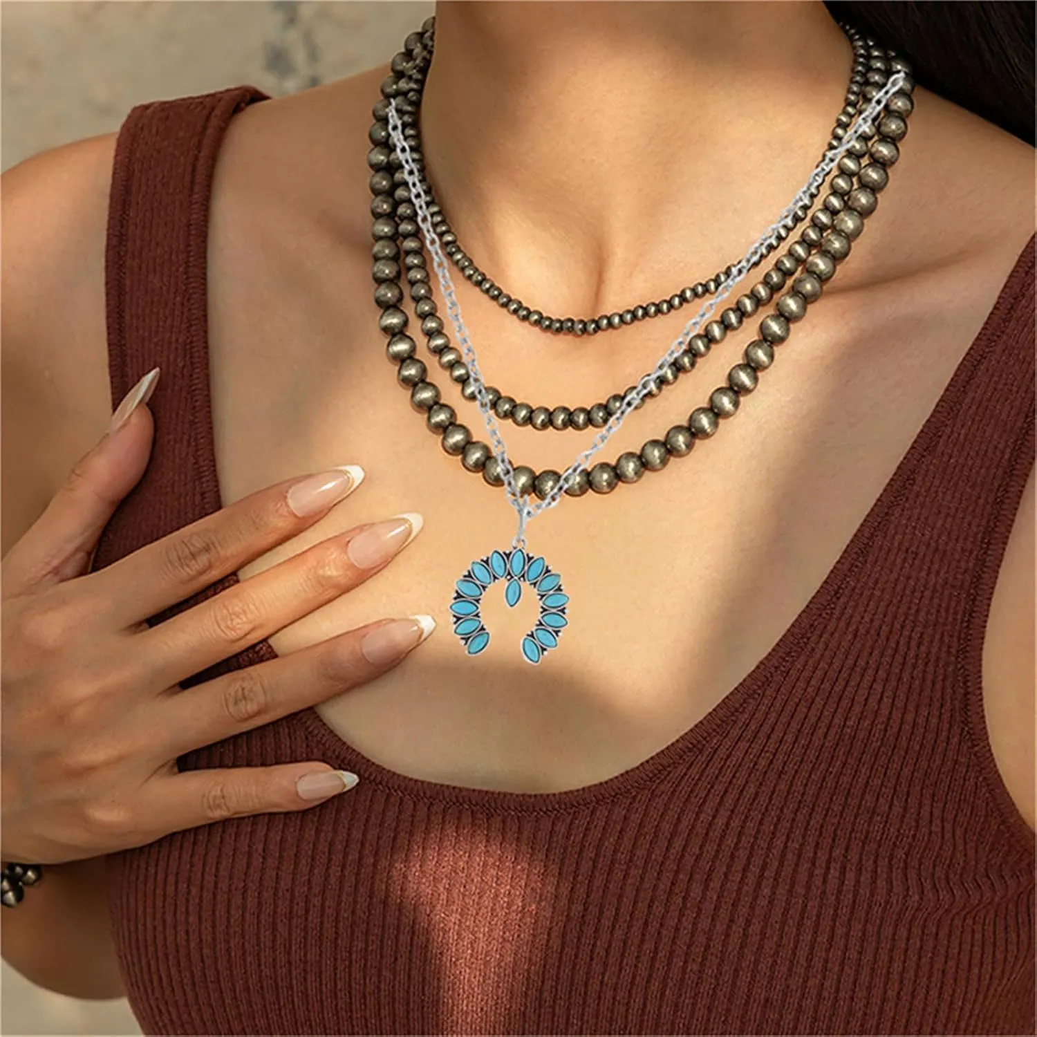 Dreuyet Navajo Pearl Layered Necklace with Western Turquoise Necklace Boho Vintage Choker Retro Tribe Western Beaded Cowgirl Country Gift for Women