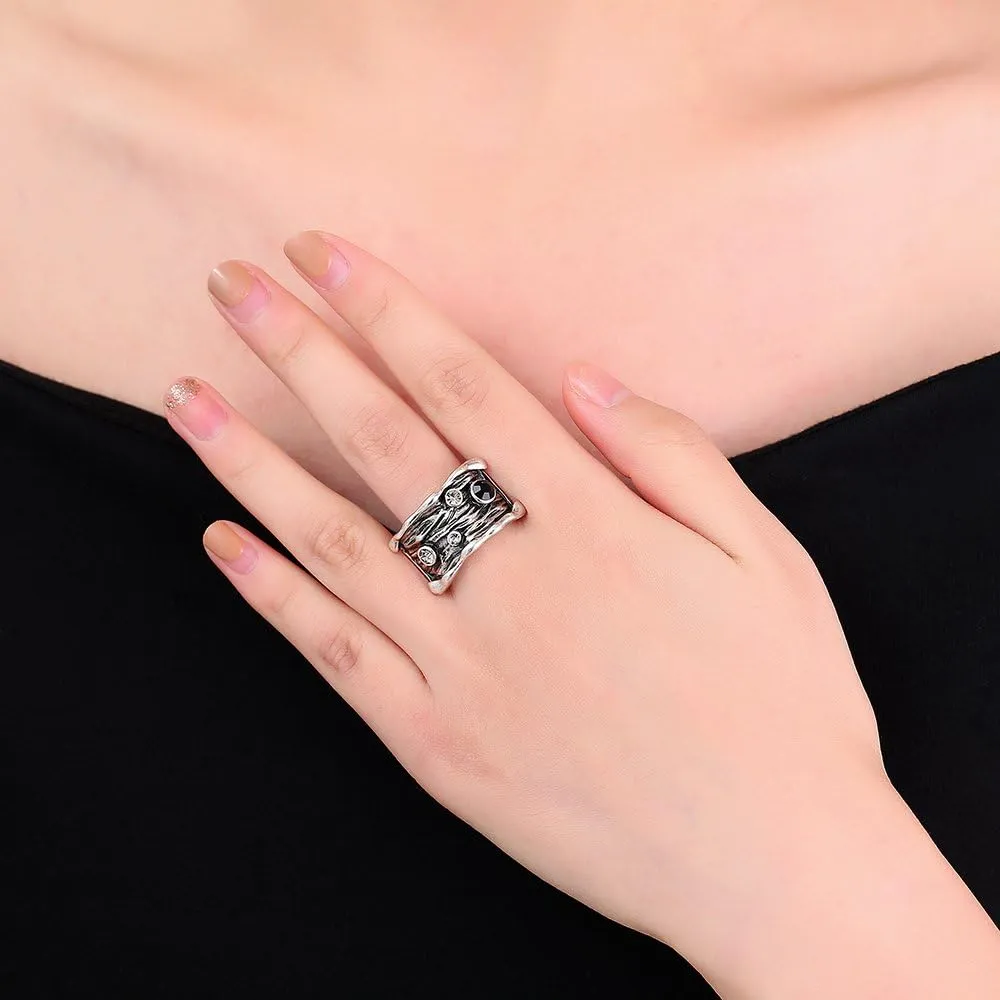 Gothic Crystal Statement Ring Wide Band Vintage Silver Punk Rock Rings for Women Fashion Jewelry Metal Textured Wave Design with Rhinestones