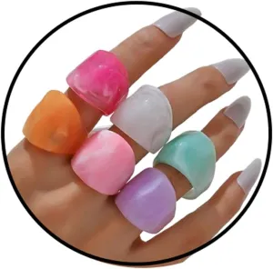 GYRMMUE Multicolor Resin Chunky Rings for Women,Acrylic Plastic Rin Knuckle Finger Cute Trendy Aesthetic Y2k Statement Ring Vintage Simple Geometric Rings Jewelry