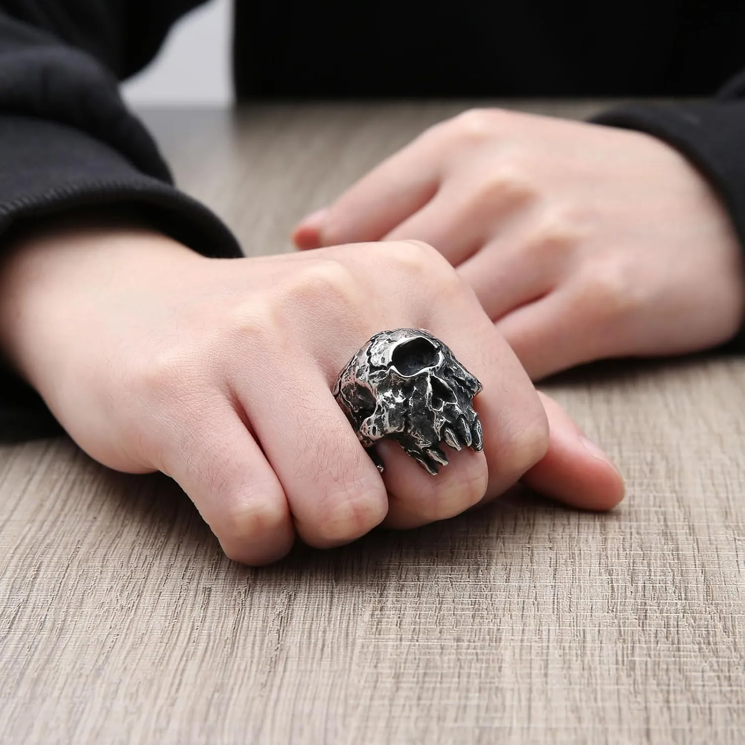 HZMAN Skull Ring for Men Stainless Steel Retro Gothic Horror Monster Skull Head Rings Party Halloween Ring Jewelry Gift