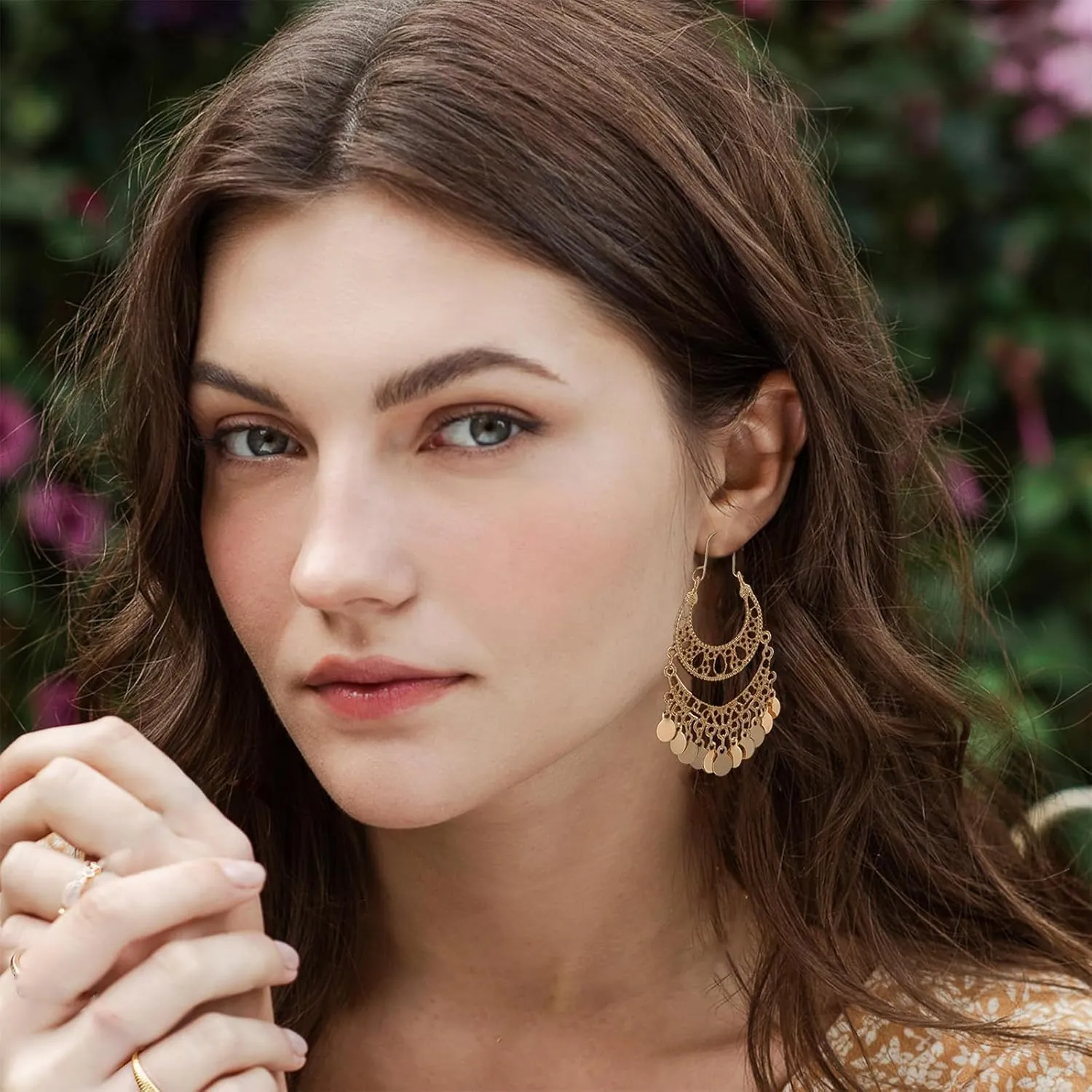 Jhumkas Indian Earrings for Women Gold Chandelier Earrings Boho Drop Earrings Bollywood Hollow Long Dangle Earrings Wedding Party Prom Gold Jewelry Gift
