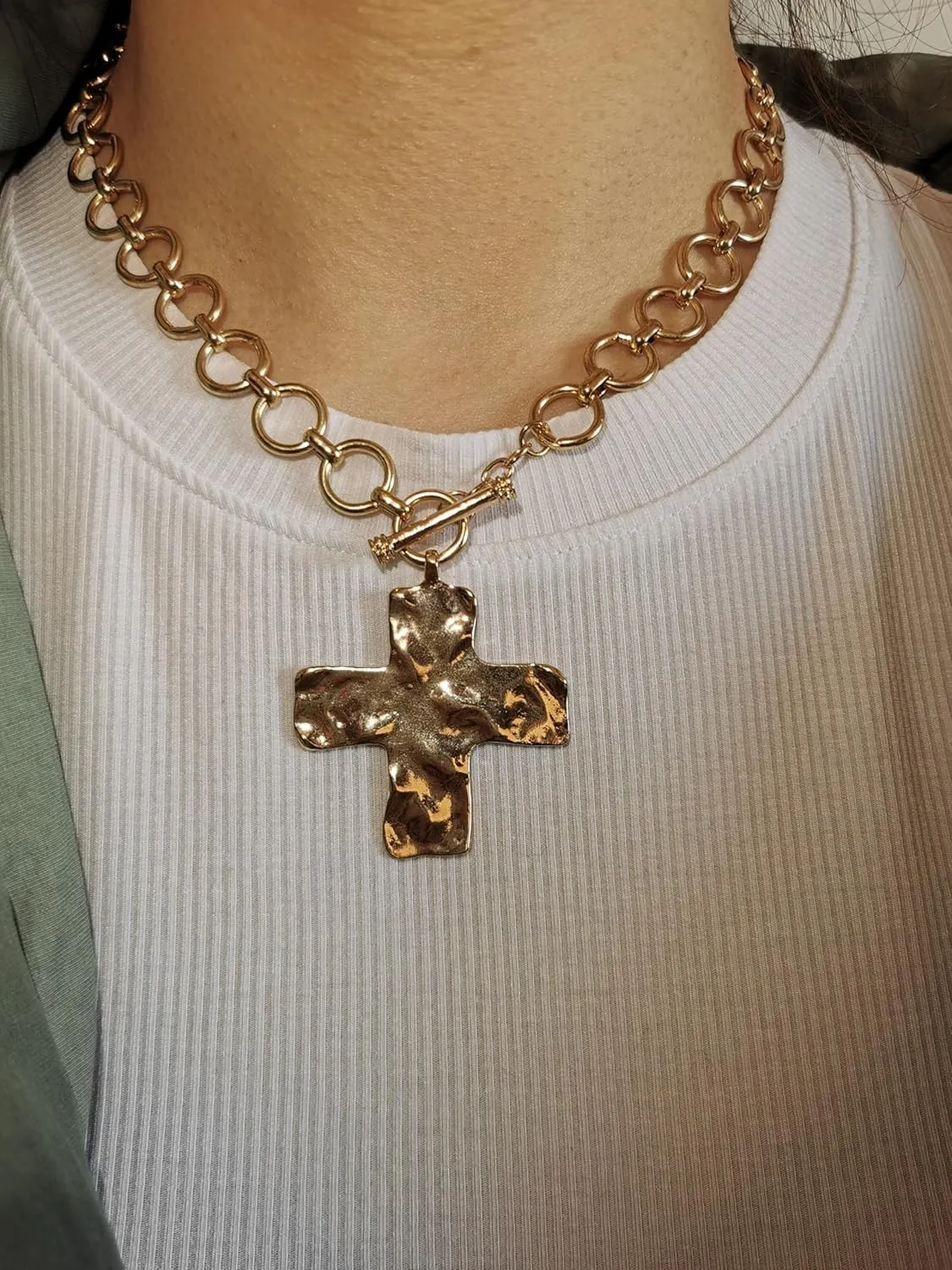 MQV Chunky Statement Gold Hammered Bold Cross Necklace Thick Chain Vintage Chain Pendant Jewelry
