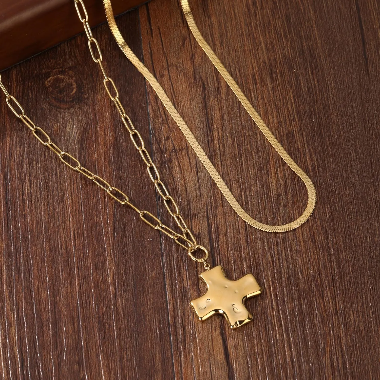 MQV Chunky Statement Gold Hammered Bold Cross Necklace Thick Chain Vintage Chain Pendant Jewelry