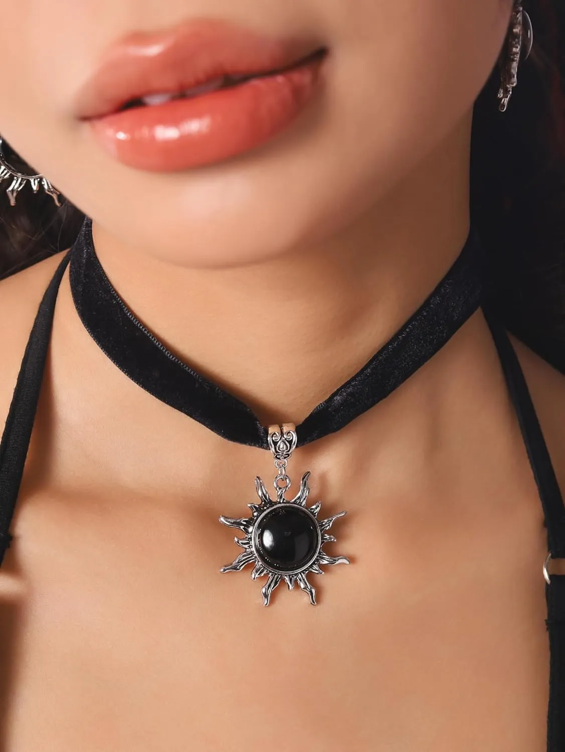 Sacina Gothic Boho Victorian Celestial Sun Choker, Black Choker, Boho Goth Vintage Necklace, Halloween Christmas Jewelry Gift For Women