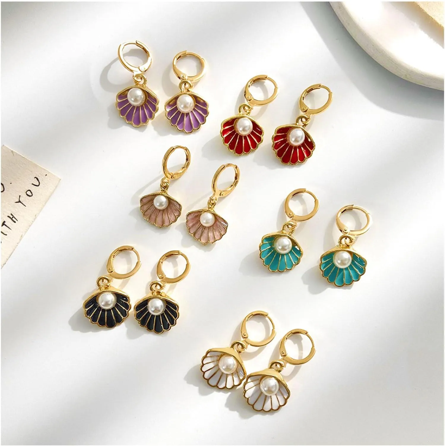 Sea Shell Pearl Hoop Earrings for Women Boho Beach Simple Delicate Hoop Earrings Women Gold Huggie Hoop Earrings Jewelry