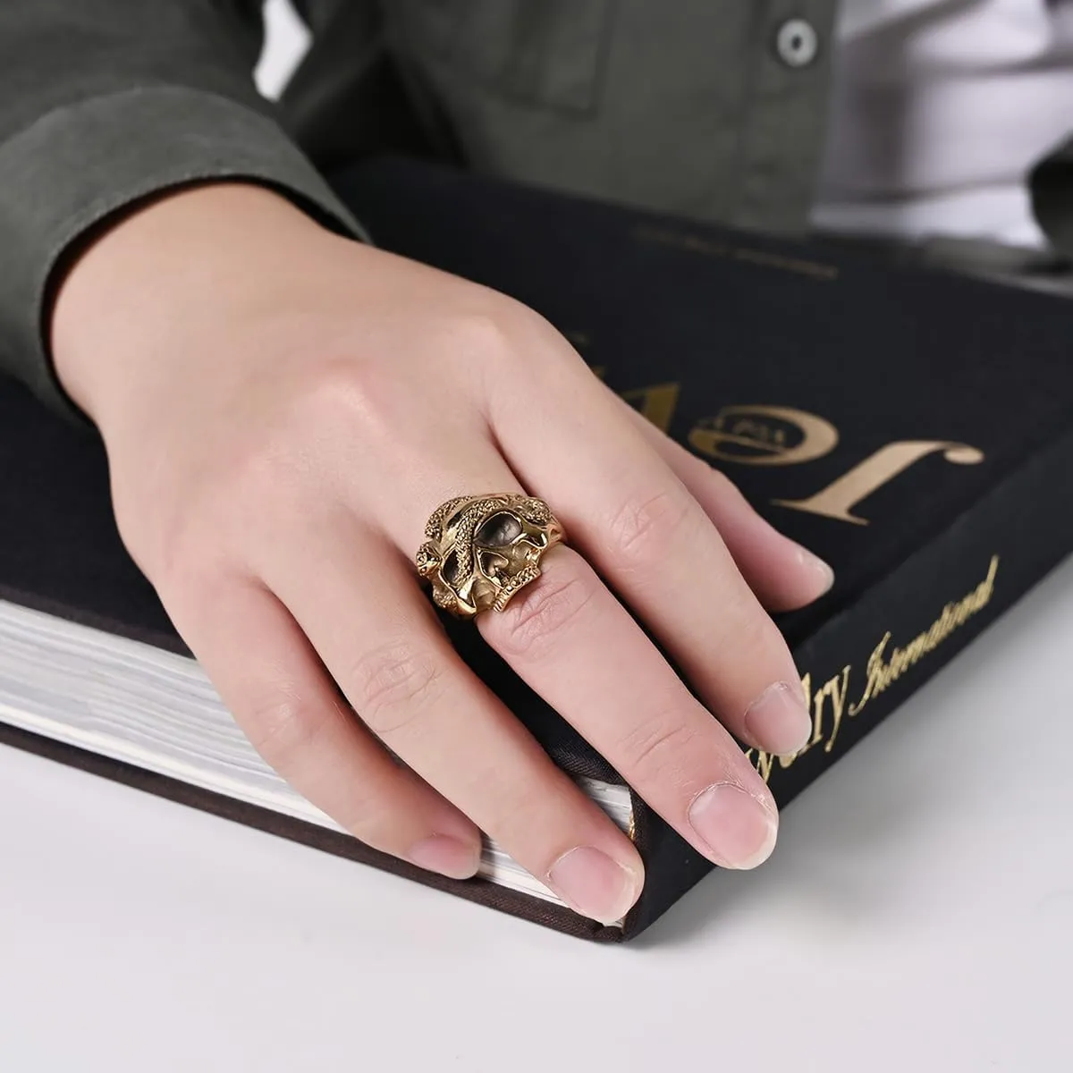 Serpentine Skull Ring Stainless Steel Punk Ring Biker Cocktail Party Ring Gold Silver Rings for Men