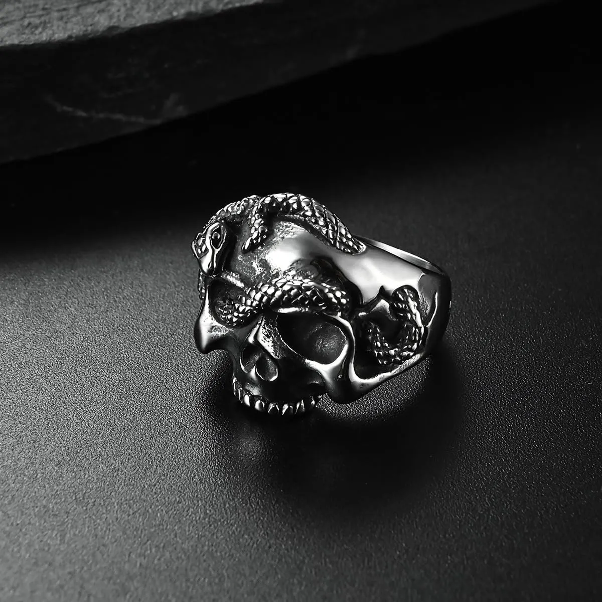 Serpentine Skull Ring Stainless Steel Punk Ring Biker Cocktail Party Ring Gold Silver Rings for Men