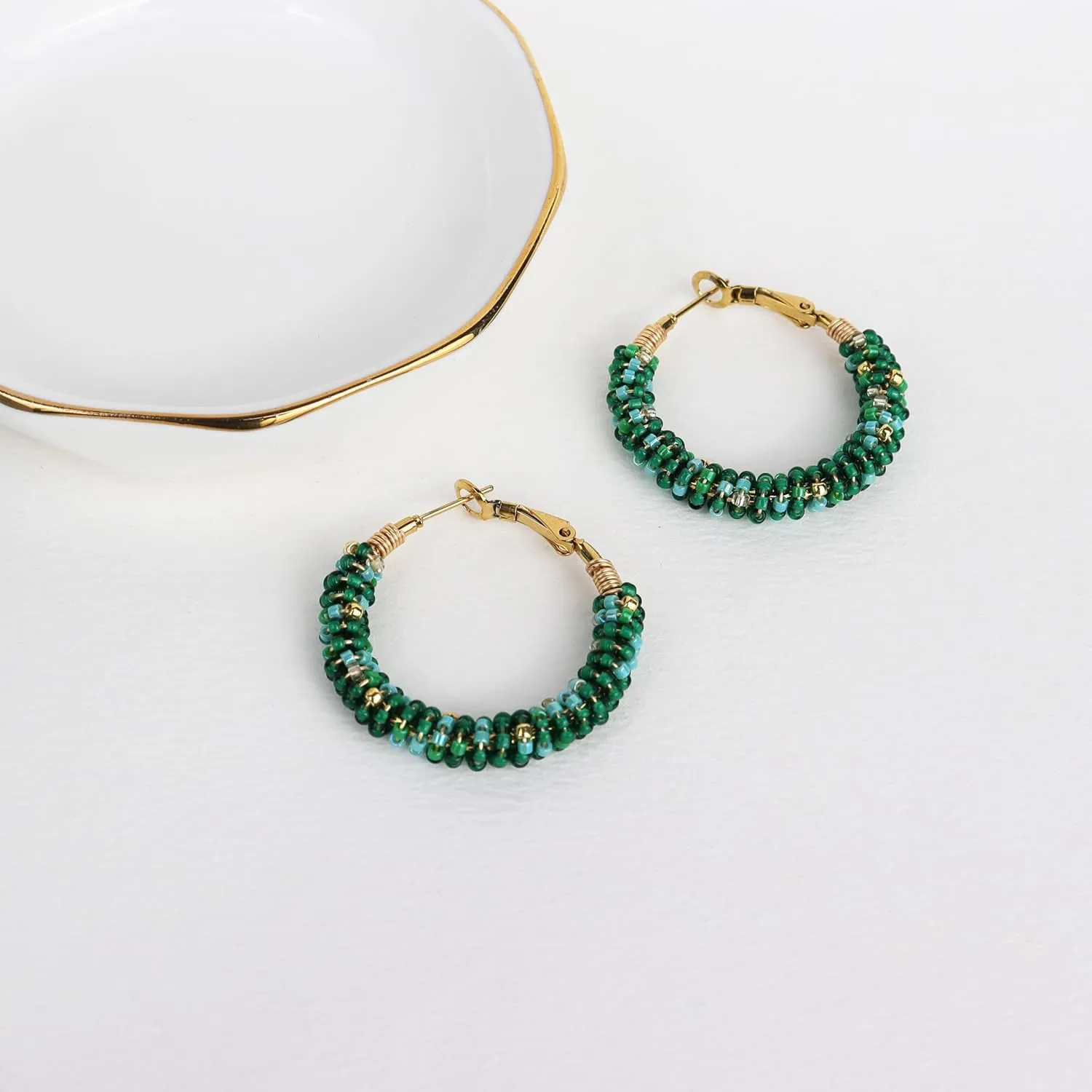 Sonateomber Handmade Beaded Gold Hoop Hugge Earrings for Women Boho Big Multicolor Purple Fuchsia Seed Beads Native American Bohemia Circle Earrings Prom Wedding Bridal Statement Jewelry Gift