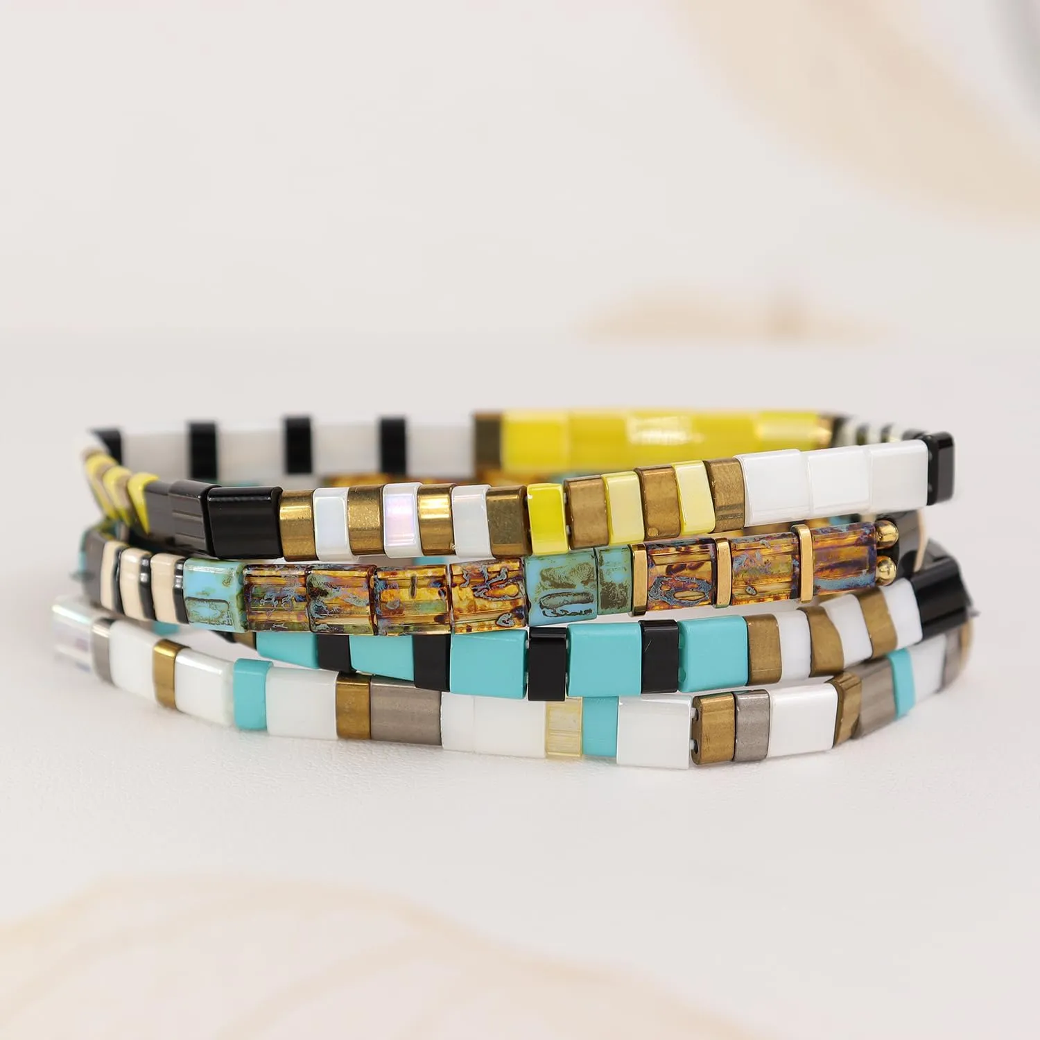 Tila Flat Beaded Stretch Bracelets for Women Girls, Unique Colorful Stackable Square Beads Miyuk Link Bracelet Summer Beach Trendy Jewelry Gift