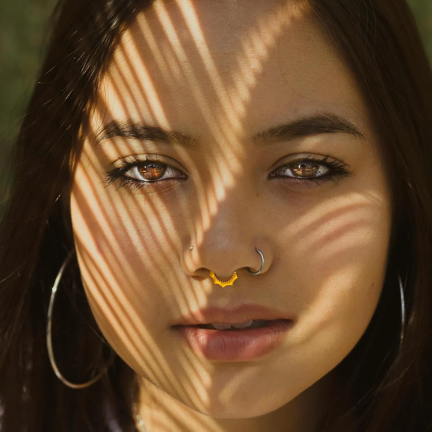 ZMANYIJEW 16G Minimalist Lines Septum Rings Stacked Gold Septum Ring Septums Clicker Nose Ring Piercing for Women Men